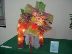 黃國賢同學的作品-「麒麟獻瑞」