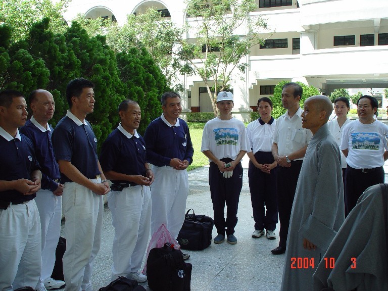 證嚴 上人蒞校關心受災情況