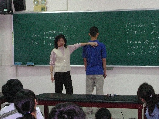 陳助理教授講解各種手法與技術