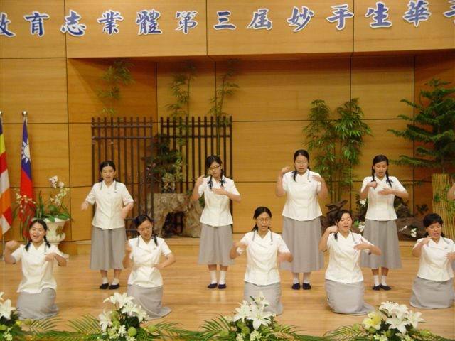 榮獲優勝獎之本校親善大使手語隊